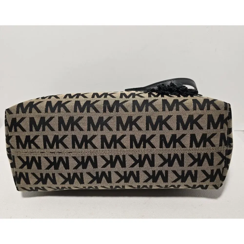 Michael Kors Jet Set EW Tassel Chain Tote/$248/Beige-Black